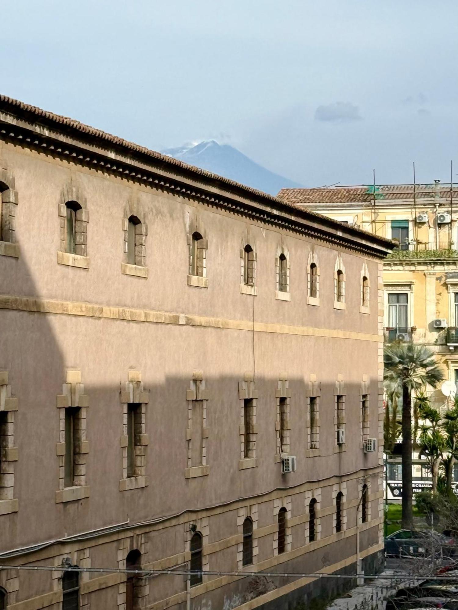 Four Affittacamere Aeroporto di Catania Fontana Rossa